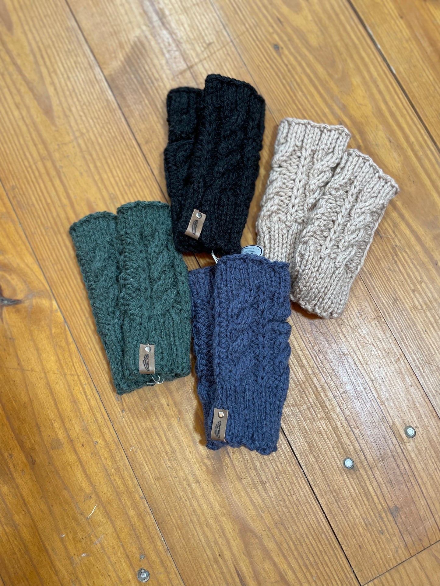 Knit Cable Gloves